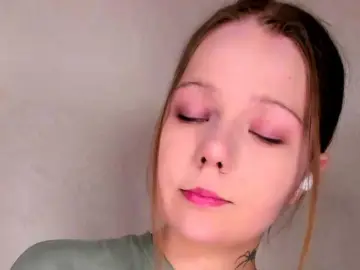 Bongacams Free Live Porn of MelMooon