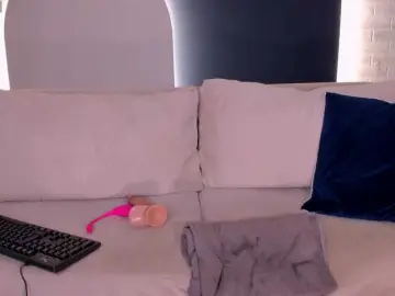 Bongacams Watch Live Sex Cams of PaulineSanz