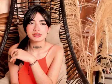 Bongacams Free Porn Cam of Zyrablaze