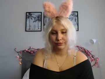 Bongacams Watch Live Sex Cams of Martela-meri