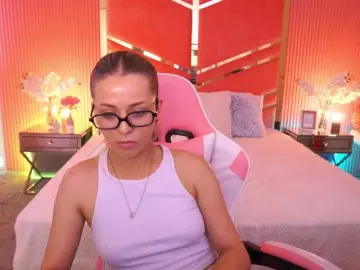 Bongacams Free Porn Cam of LoveeDove