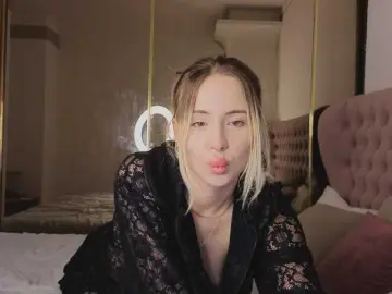 Bongacams Adult Webcam of Bella-crazyy