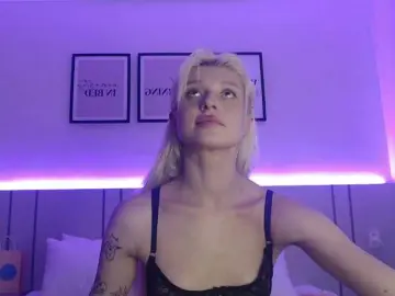 Bongacams Best live sex cam show of BlondyLi
