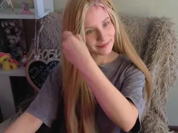 Bongacams Sex Cam of plushsara