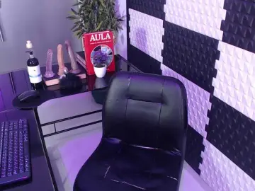 Bongacams Watch Live Sex Cams of AlinaMorris
