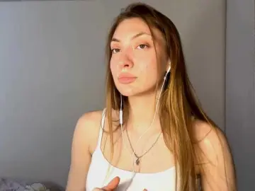 Bongacams Sex Cam of MyrticeDollen