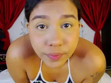 Bongacams Watch Live Sex Cams of Luna-Dante-fox