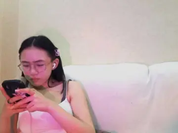 Bongacams Sex Cam of MyrleHenggeler
