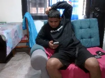 Bongacams Watch Live Sex Cams of curiousnasty