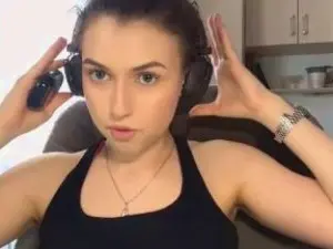 Cam4 Nude Webcam of AntoniaGirote