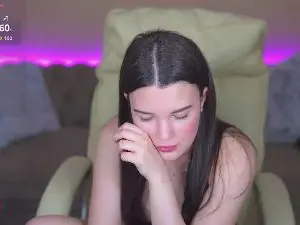 Cam4 Sex Chat of YourLolaBunny