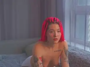 Cam4 Watch Live Sex Cams of CaroleeCiocca