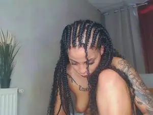 Cam4 Adult Video Chat of Madiysony