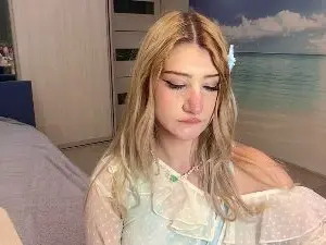 Cam4 Private Sex Chat of YvoneFly