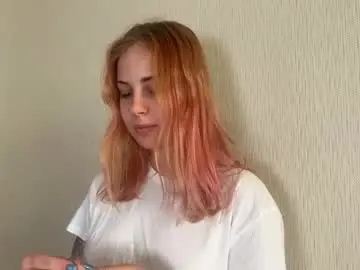 Chaturbate Free Live Porn of alismoona