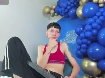 Chaturbate Live Sex Cam of liambrown09