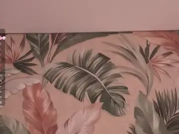 Chaturbate Live Sex Cam of zara_shine