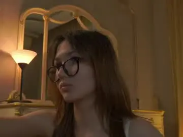 Chaturbate Sex Cam of gertrudisshinn