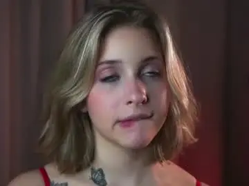 Chaturbate Adult Video Chat of ceceliapidcock
