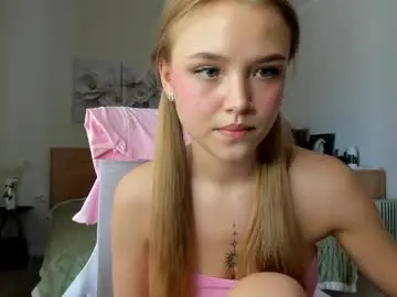 Chaturbate Live Sex Cam of flooora_0