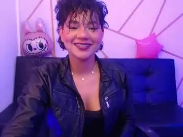 Chaturbate Live Sex of ise_lunny