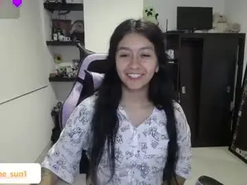 Chaturbate Live Sex Cam of elaine_sun