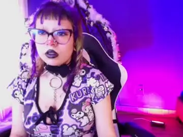 Chaturbate Adult Video Chat of kuromi_purple