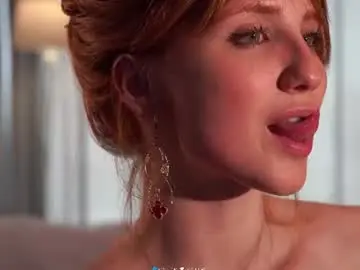 Chaturbate Free Porn Cam of lynnalltop
