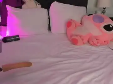 Chaturbate Nude Webcam of evelynhoward23