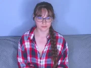 Chaturbate Live Sex Cam of doll_tessa