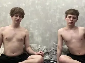 Chaturbate Adult Video Chat of adelin_rr