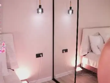 Chaturbate Free Porn Cam of alodiaacomb