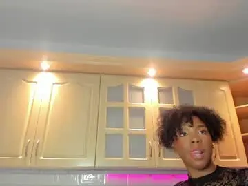 Chaturbate Live Sex Cam of amirajones
