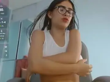 Chaturbate Live Sex Cam of drilau_18