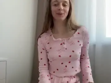Chaturbate Live Porn of shy_schoolgirl_