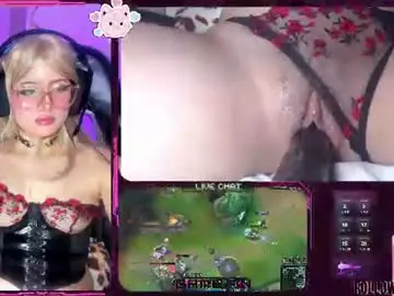 Chaturbate Live Sex Cam of vivicute_