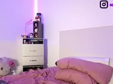 Chaturbate Nude Webcam of mia_tylor01