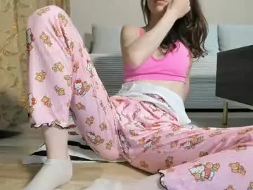 Chaturbate Live Sex Cam of 1nwardly_beauty