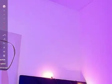 Chaturbate Sex Cam of playfuljust_18
