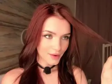 Chaturbate Free Porn Cam of synne_glows