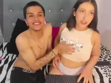 Chaturbate Sex Chat of geminis_escorpio_10