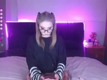 Chaturbate Free Porn Cam of shysweetrish