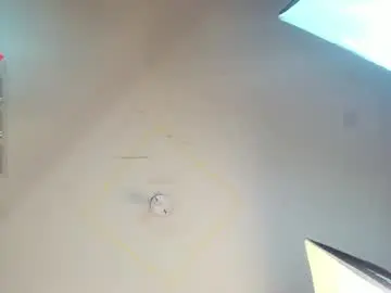 Chaturbate Live Sex Cam of wanda_liones
