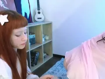 Chaturbate Live Sex Cam of hop__gals
