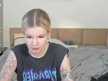 Chaturbate Live Sex Cam of po0lkaa