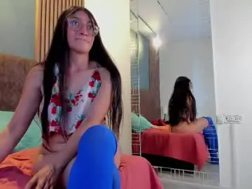 Chaturbate Live Sex Cam of hannawen_