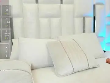 Chaturbate Live Sex Cam of valkiria_vixen