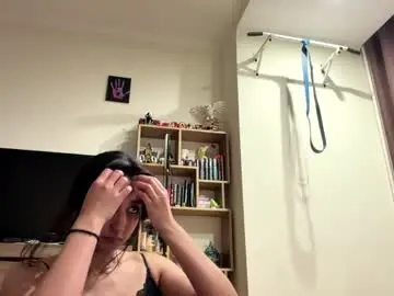 Chaturbate Live Sex Cam of tawnyamartinek