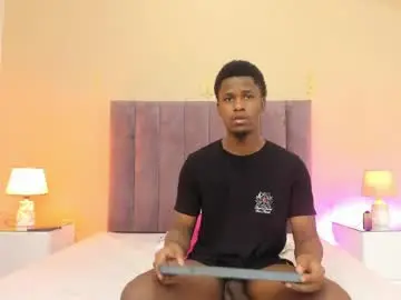 Chaturbate Live Sex Cam of kiarasimons_