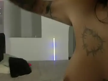 Chaturbate Live Sex Cam of alanna_house1